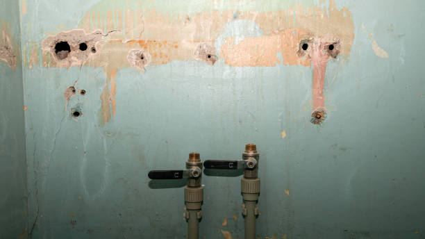 Best Sewage cleanup and water damage restoration  in Huntington Beach, CA
